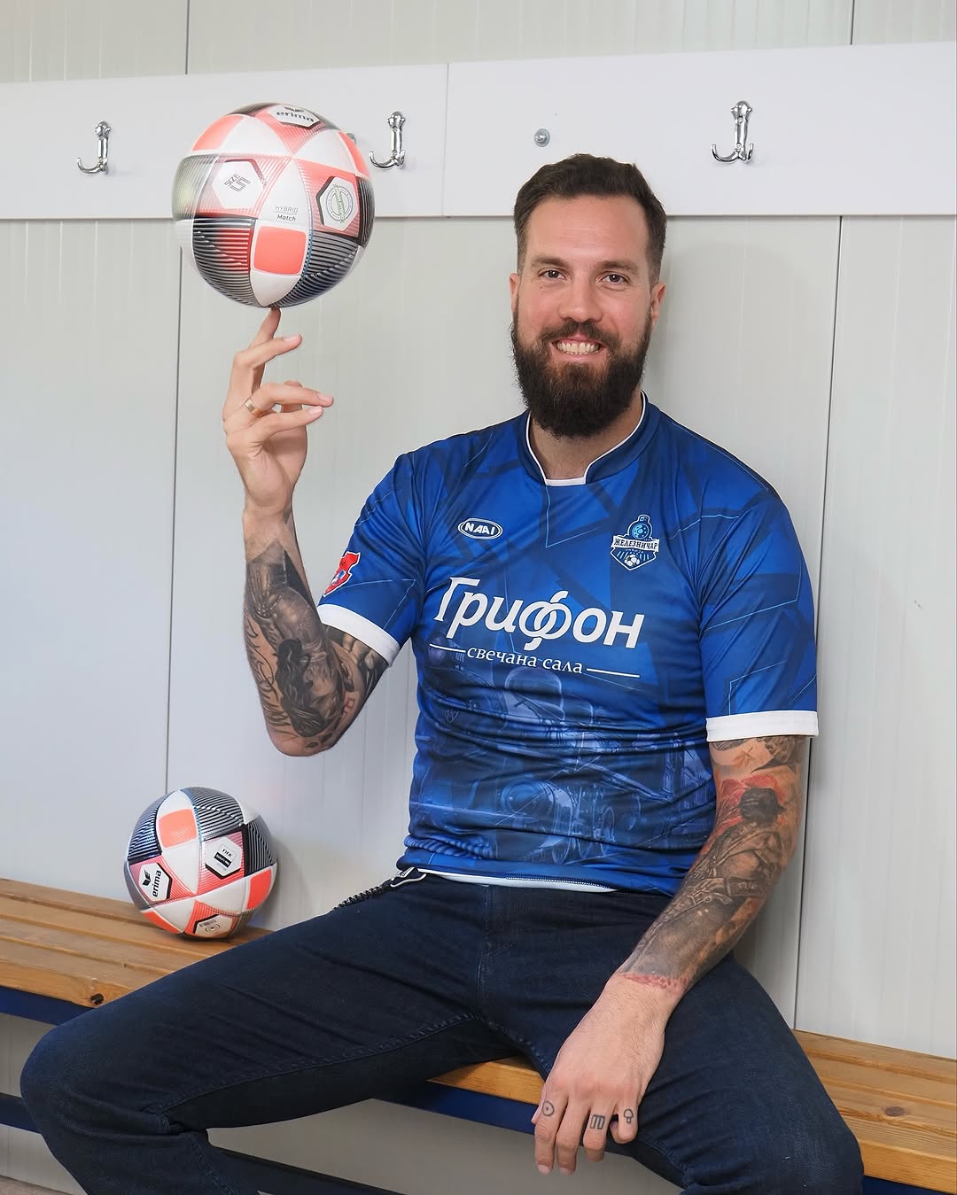 转行踢足球, NBA球星, 援拉杜利察