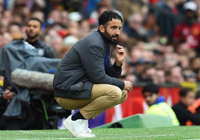 帮助中场队, 他偶尔还能