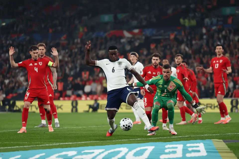 他和利物浦, Tmq