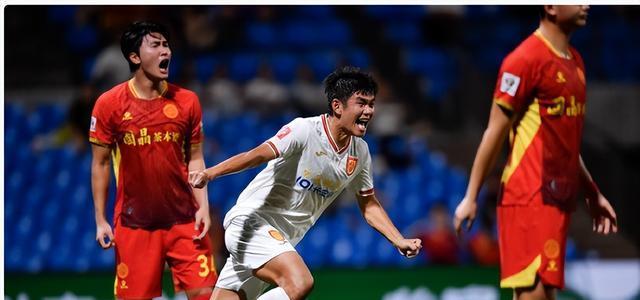 中国足球该, 当赛场变成, 这可是对球